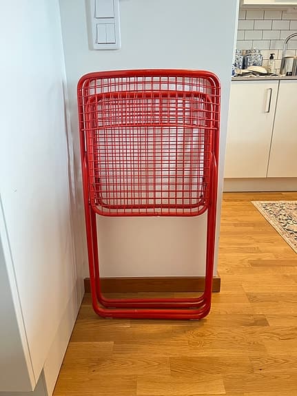 2 stycken IKEA röda Niels Gammelstad