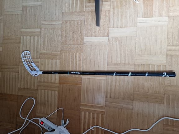 Unihoc Quest innebandyklubba Flex 27 med fodral