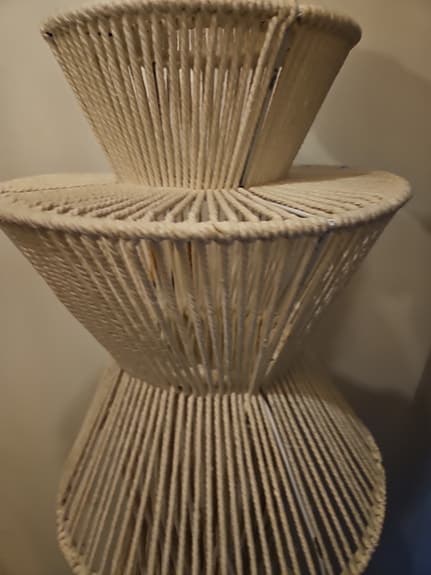 Lampskärm i vitt naturmaterial