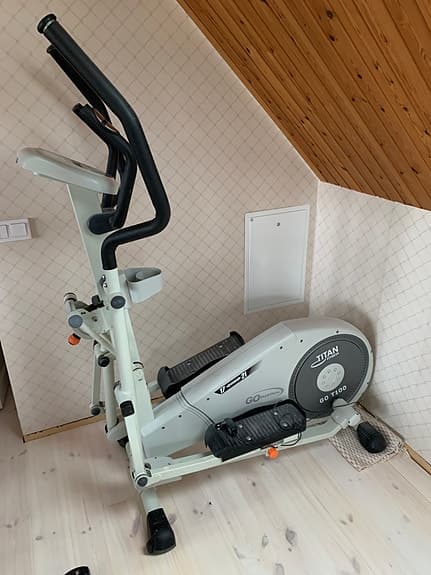 Titan GO 1500 crosstrainer vit/grå