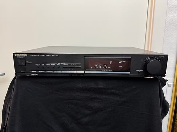 Technics ST-X301L Stereo Tuner