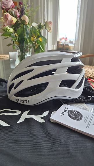 Ekoi Corsa Light cykelhjälm S/M vit