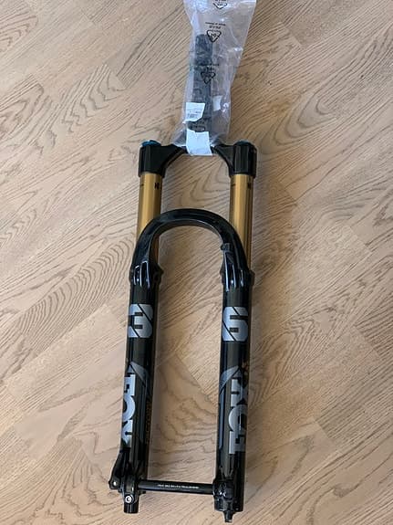 Gafflar - Öhlins, FOX, Marzocchi, RockShox