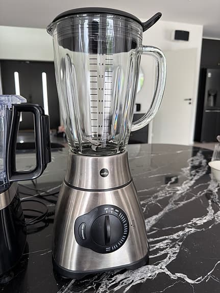 Kraftfull blender 1,8 L + mångsidig matberedare – fint skick