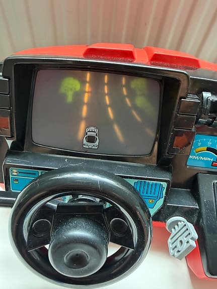 Vintage Playmates Bilkörningsspel 1983 – Fungerande Ljus & Blinkers