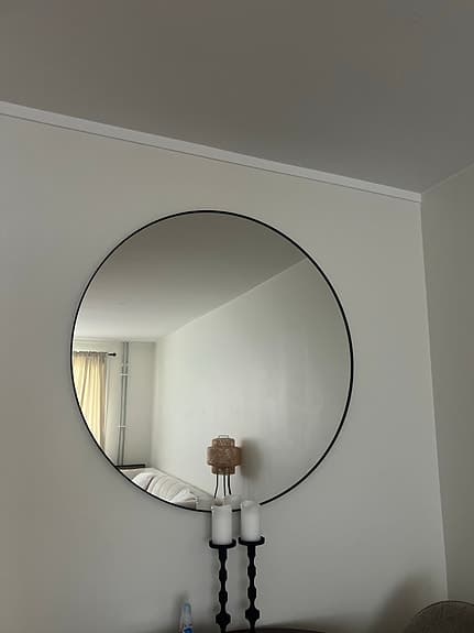 IKEA rund spegel med svart ram
