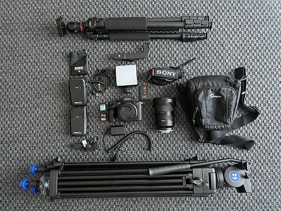 Sony A7R III + 2 objektiv och tillbehör säljes