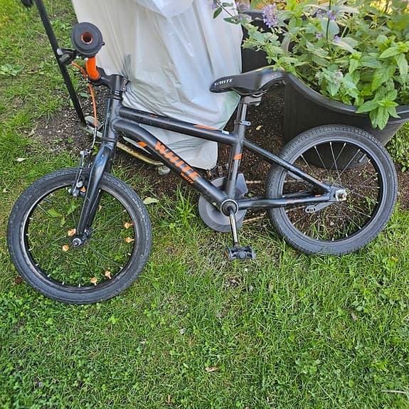 White BMX 16
