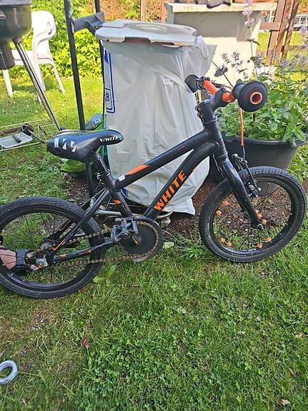 White BMX 16