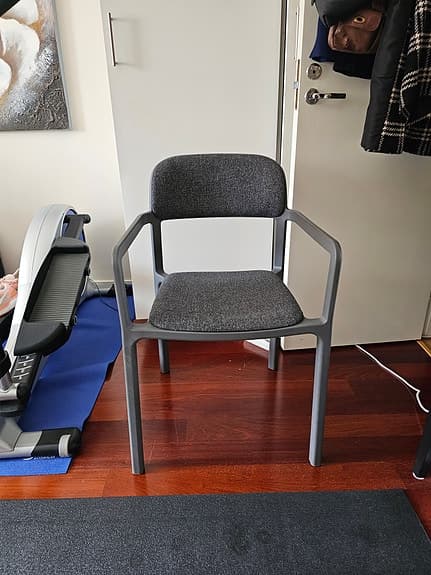IKEA stol med armstöd grå