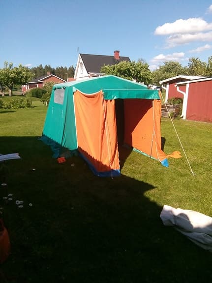 Tält grönt och orange