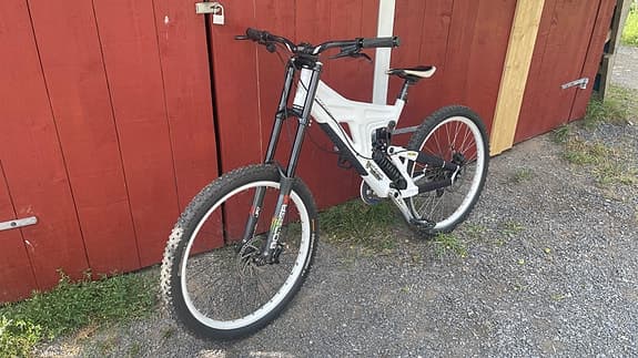 Intense M3 DH Cykel / Downhillcykel