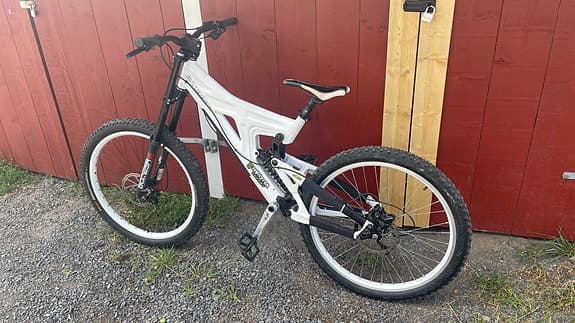 Intense M3 DH Cykel / Downhillcykel