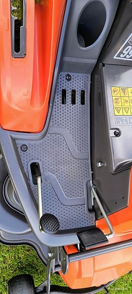 Huskvarna Rider R214c med klipdäck 94 cm hydrostatisk drift