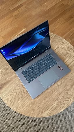 HP Envy x360 16" (2024) – Ryzen 7 8840HS, 16GB RAM