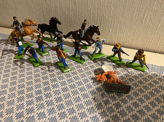 Krigs- indian och cowboyfigurer, Britains Deetail Ltd.