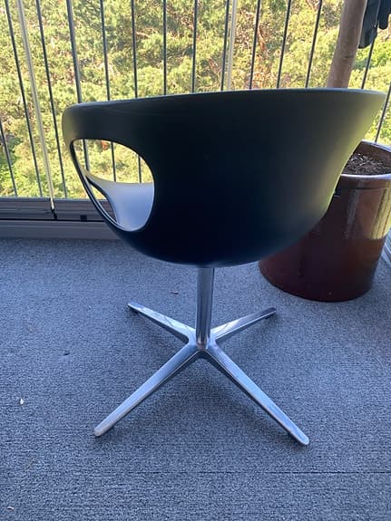 Fritz Hansen - The Rin chair i svart