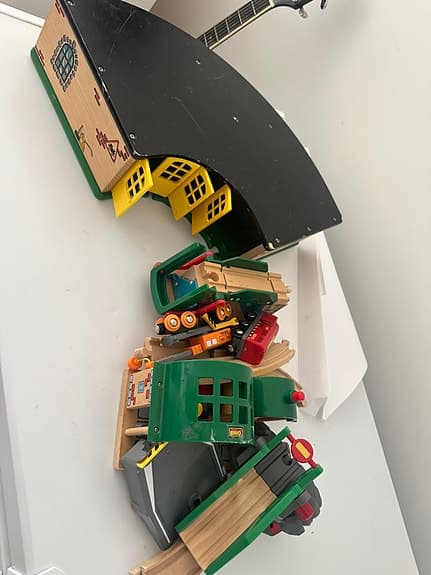 BRIO trätåg och tågbana