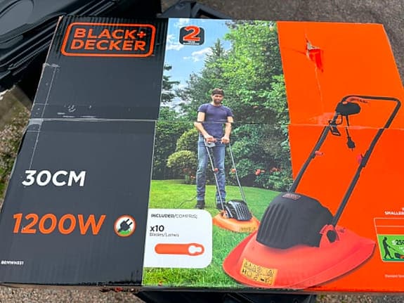 Black+Decker eldriven gräsklippare 30 cm 1200W