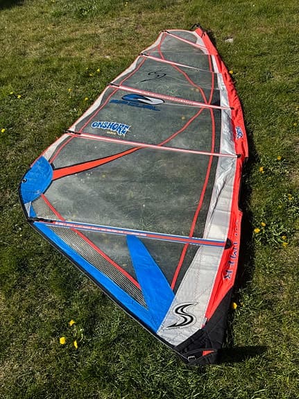 AHD-Sealion 8,3”. Vindsurf-, SUP- Vågsurf kombibräda. Segel, master, bom.