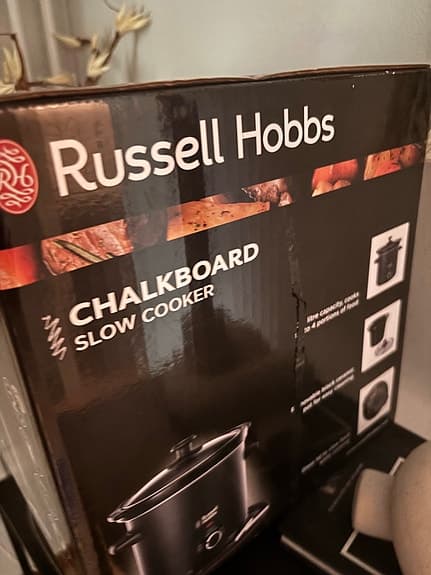 Slow cooker