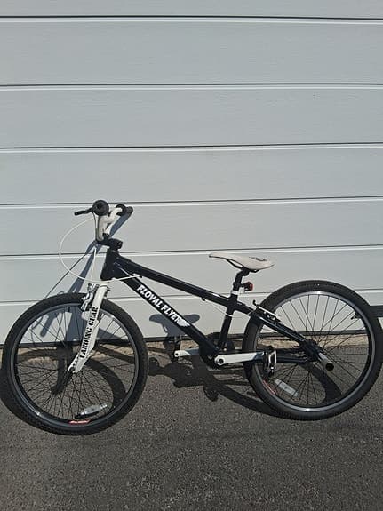 SE Bikes Floval Flyer 24" bra skick