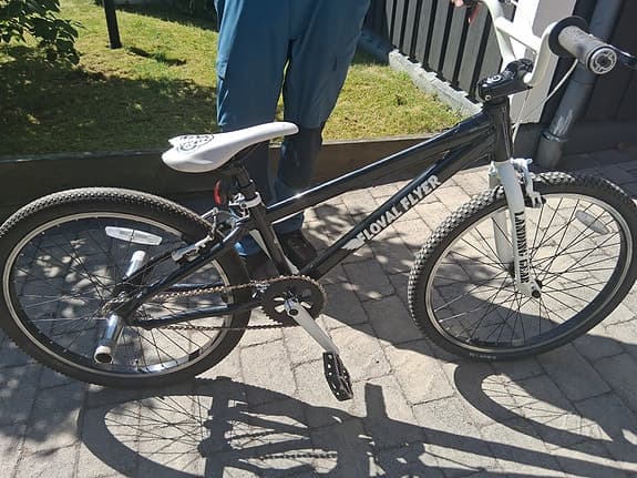 SE Bikes Floval Flyer 24" bra skick