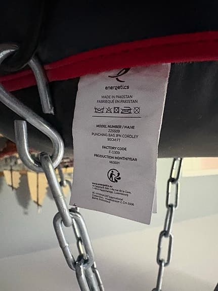 Energetics boxsäck med väggfäste svart