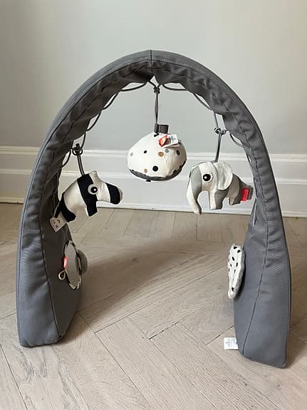 Done by Deer babygym lekbåge