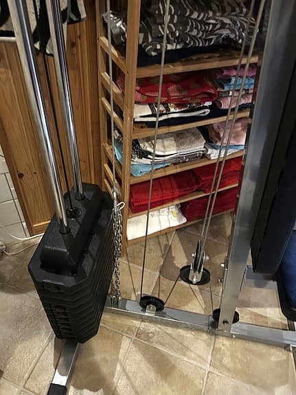 Trojan multigym träningsmaskin med viktmagasin
