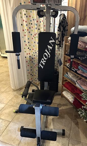 Trojan multigym träningsmaskin med viktmagasin