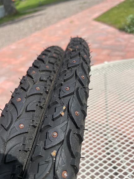Nokian Hakkapeliitta dubbdäck cykel 28x1.5 (700x38C) svart
