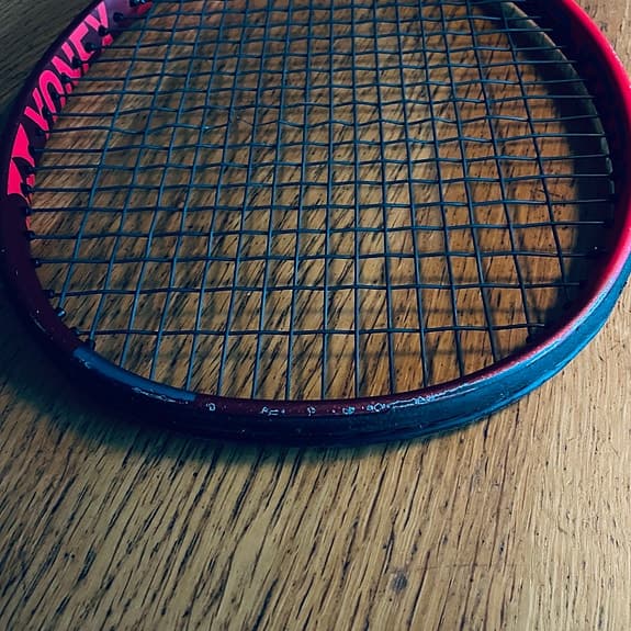 Yonex VCORE 98 tennisracket