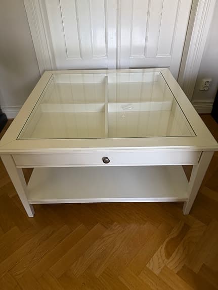 Jättefint soffbord IKEA Liatorp