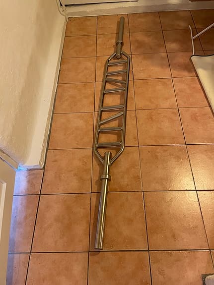 Poliquin skivstång 28 kg 30 mm grepp