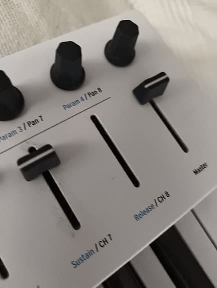 Arturia Keylab 49 essential mk2 med Analog Lab Pro