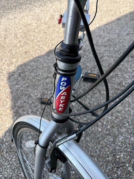 Powabyke Elcykel med färddator o laddare