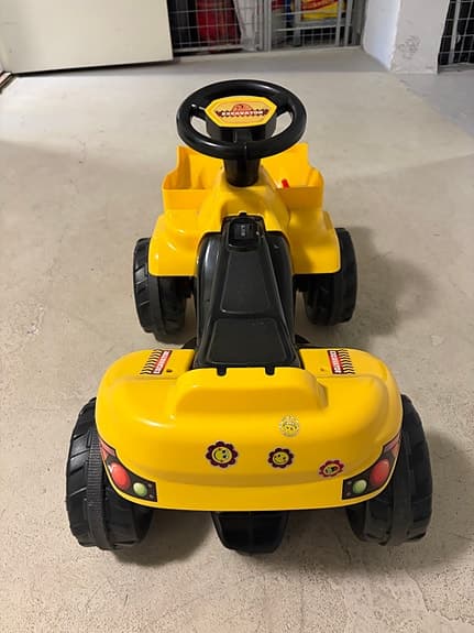 Laddbar grävmaskin för barn