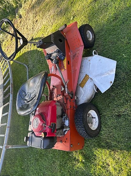 Ariens åkgräsklippare