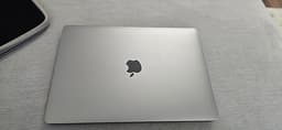 MacBook Pro 13" 2018 - i5/8GB/500GB SSD