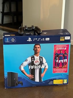 Sony PlayStation 4 Pro spelkonsol med handkontroll