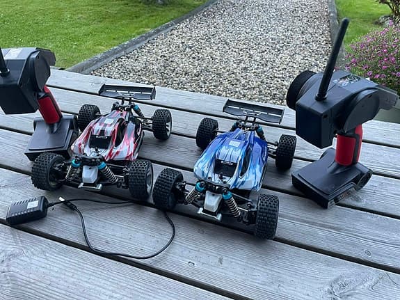 Radiostyrd bil - Roadster Powersport.