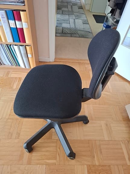 Kontorsstol svart