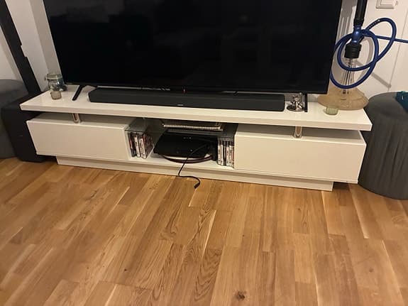 TV Bord i gott skick