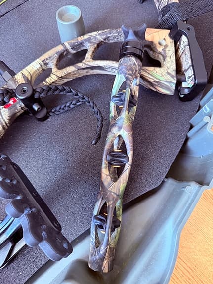 PSE Stinger 3G Compound Bow + Hard Case