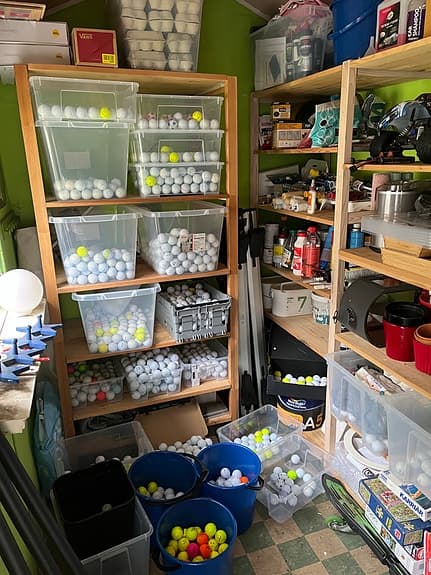 Golfbollar i alla olika märken och skick