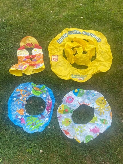 Paket: diverse badringar för baby samt för 1-3år.