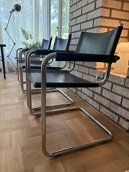 Bauhausstolar stålrör i krom och svart