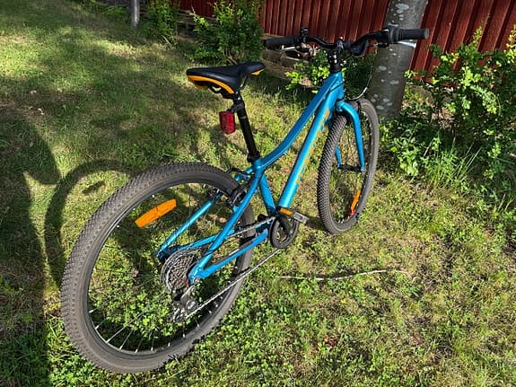 Mountainbike 24 tum i nyskick Shimano växlar o bromsar