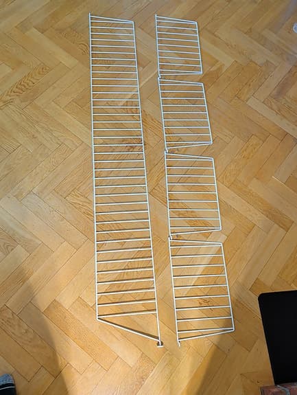 Vita Stringgavlar: 1 golvgavel (200 cm) & 4 väggavlar (50 cm) – Djup 30
